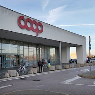 Supermercato Coop centro commerciale Parco Levante a Livorno