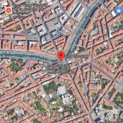 Lo shopping in Piazza Cavour a Livorno